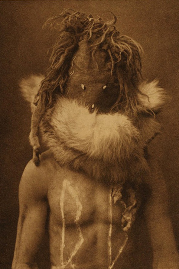Nayenezgani - Navaho by Edward S. Curtis(1904).jpg