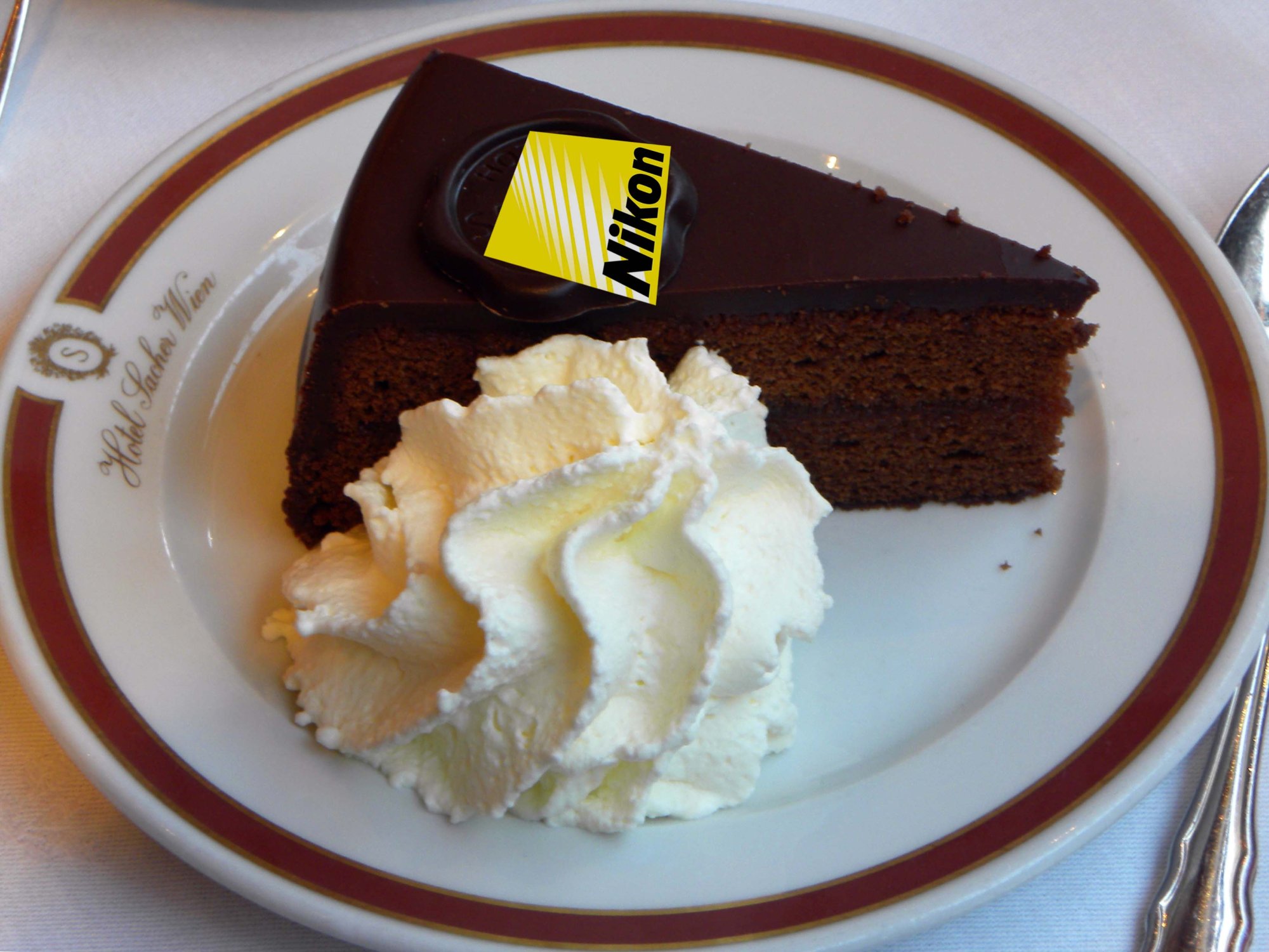 nikontorte.jpg