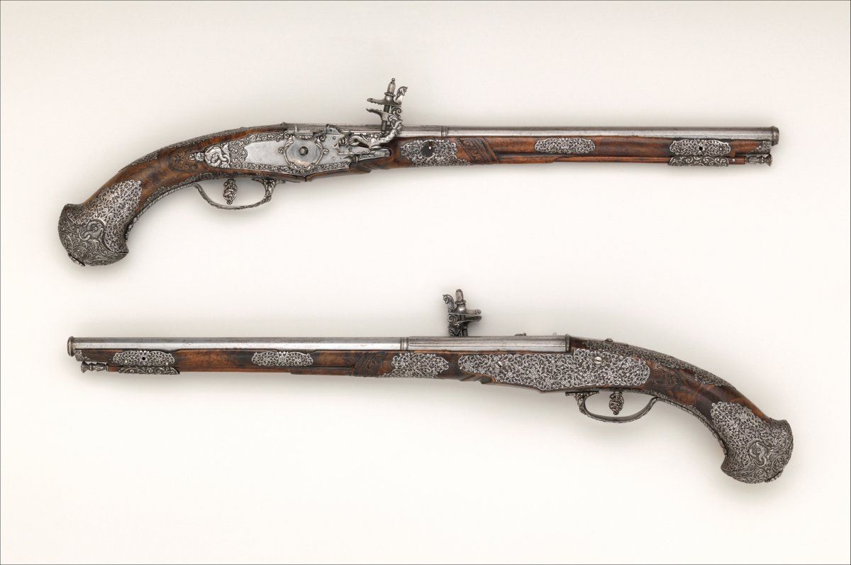 Pair wheelhock pistols.jpg