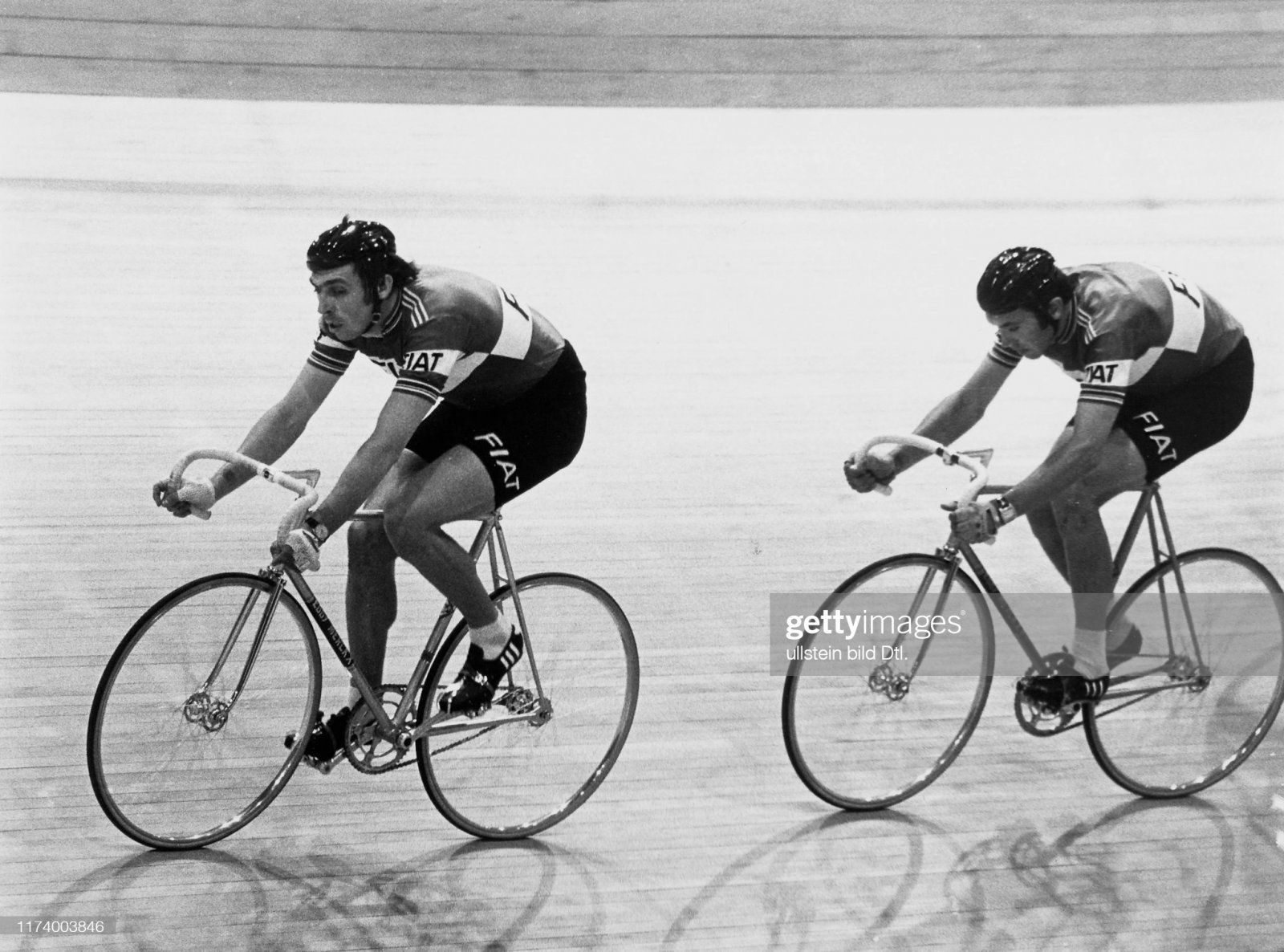 patrick-sercu-and-eddy-merckx-1977-patrick-sercu-and-eddy-merckx-1977-picture-id1174003846.jpg