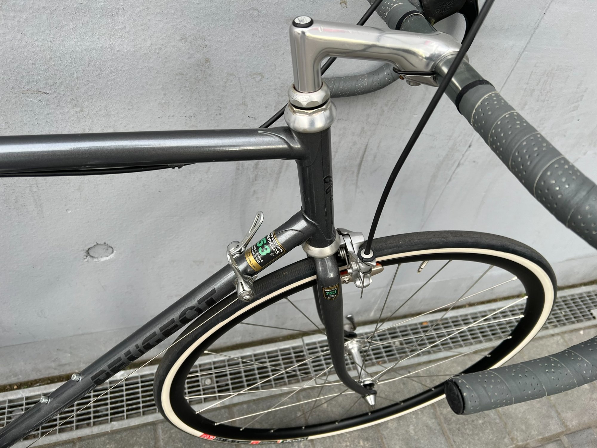 Peugeot 753_04.JPEG