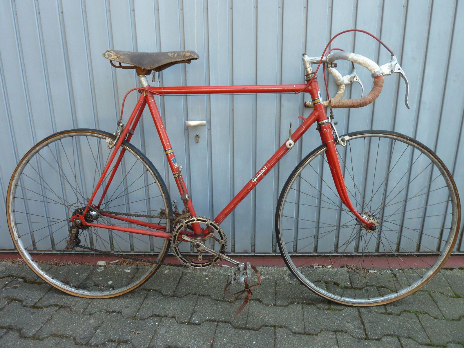 peuggeot g.jpg