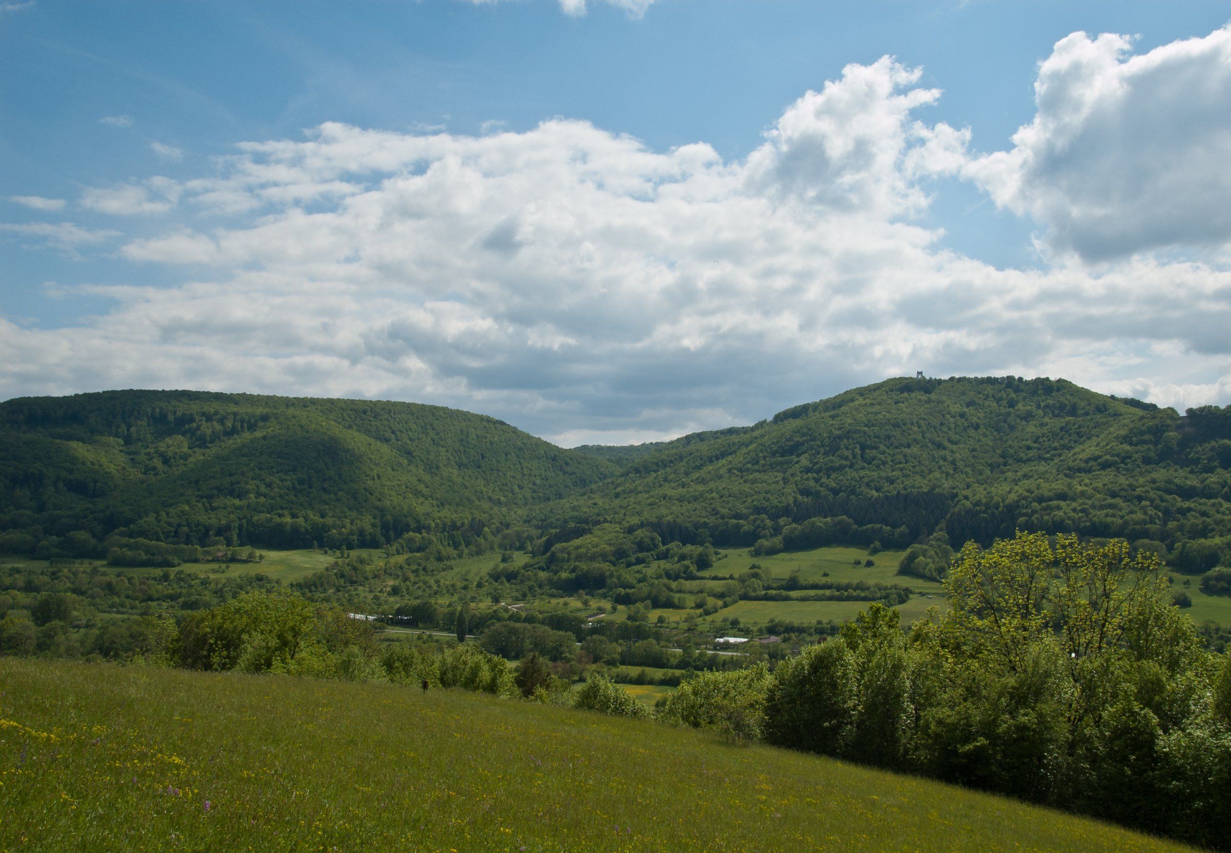 Rätselbild dt. Mittelgebirge 1.jpg