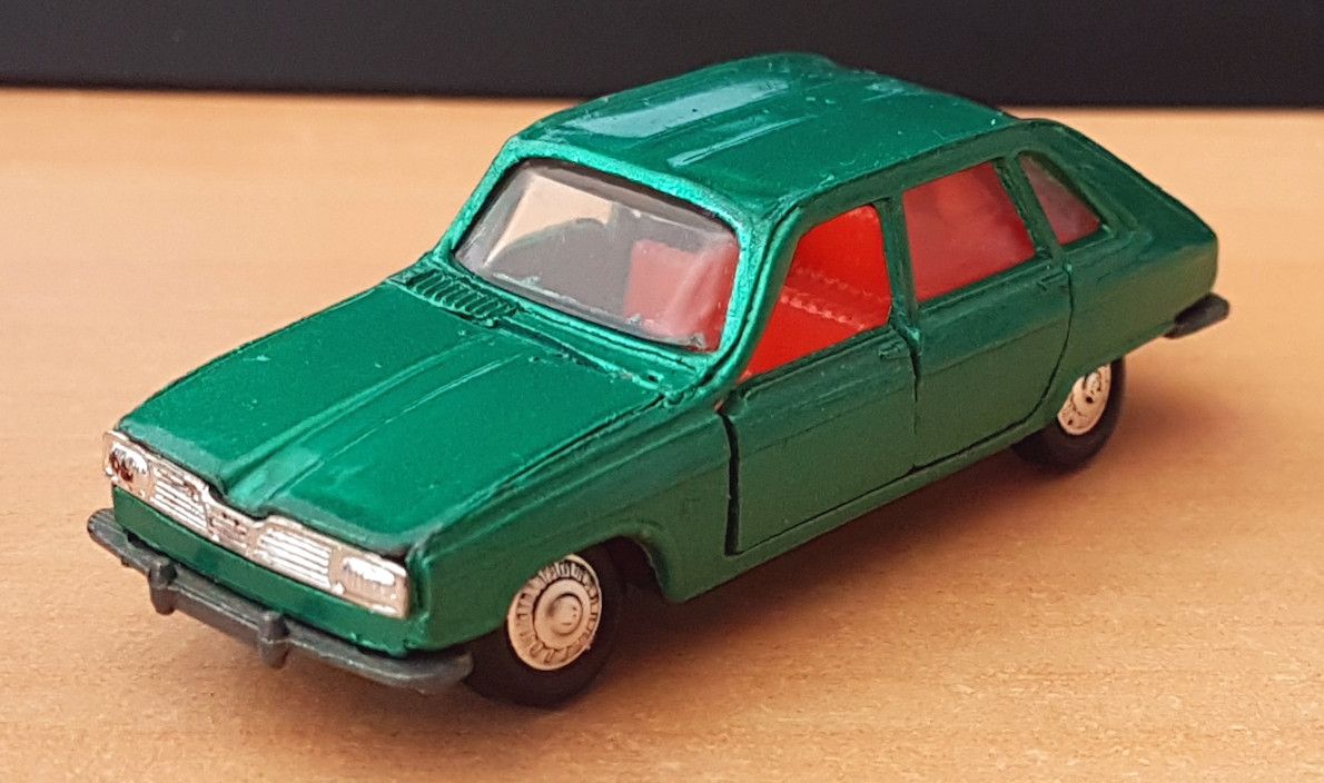 Renault 16 (1) - Majorette.jpg