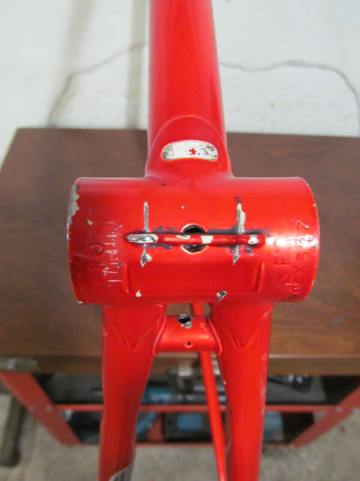 Rivola 10 telaio rosso porta catena columbus (4).jpg