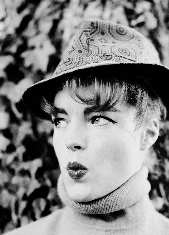 Romy Schneider 1960s.png