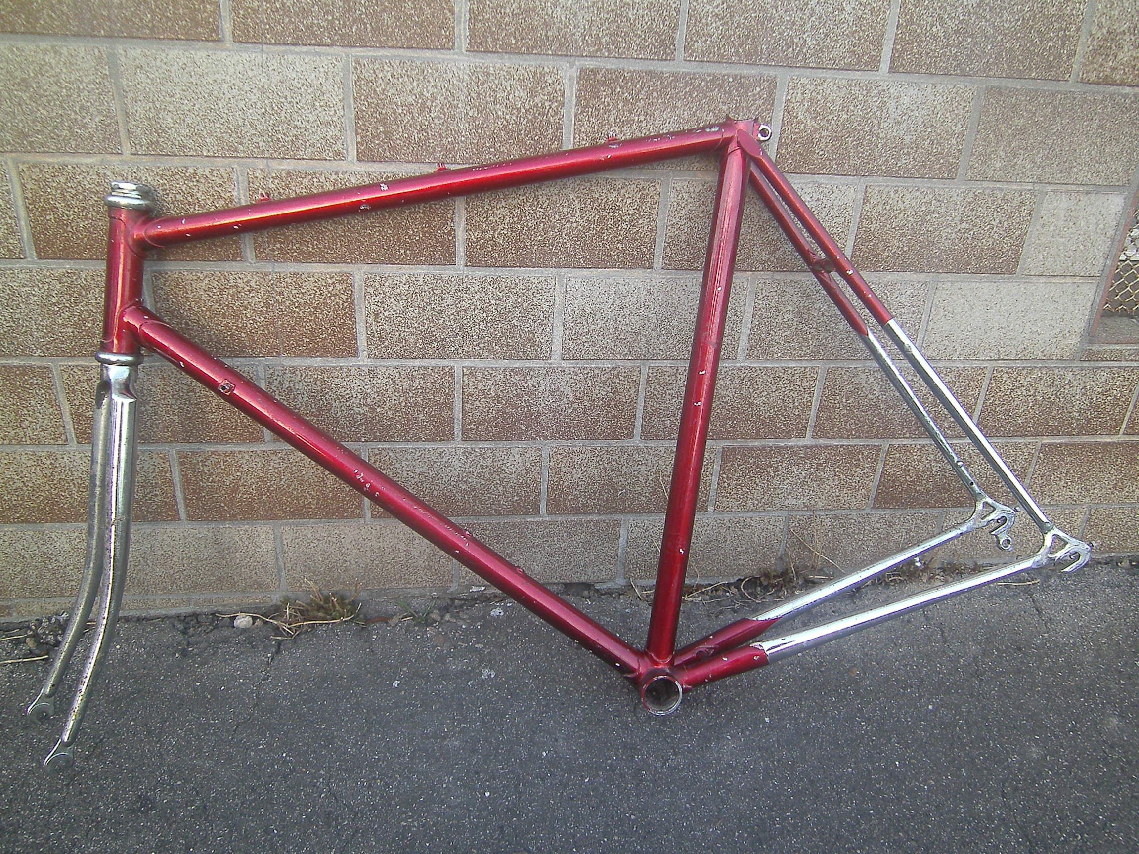 roter rahmen 001.jpg