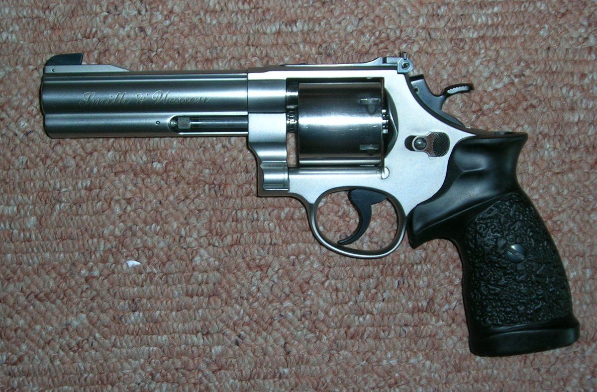 S&W M627.JPG