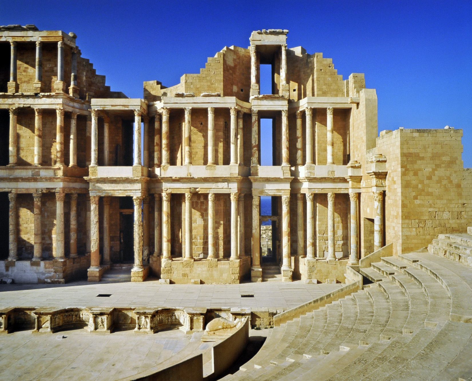 Sabratha Theatre, Sabratha, Libya 2005.jpg