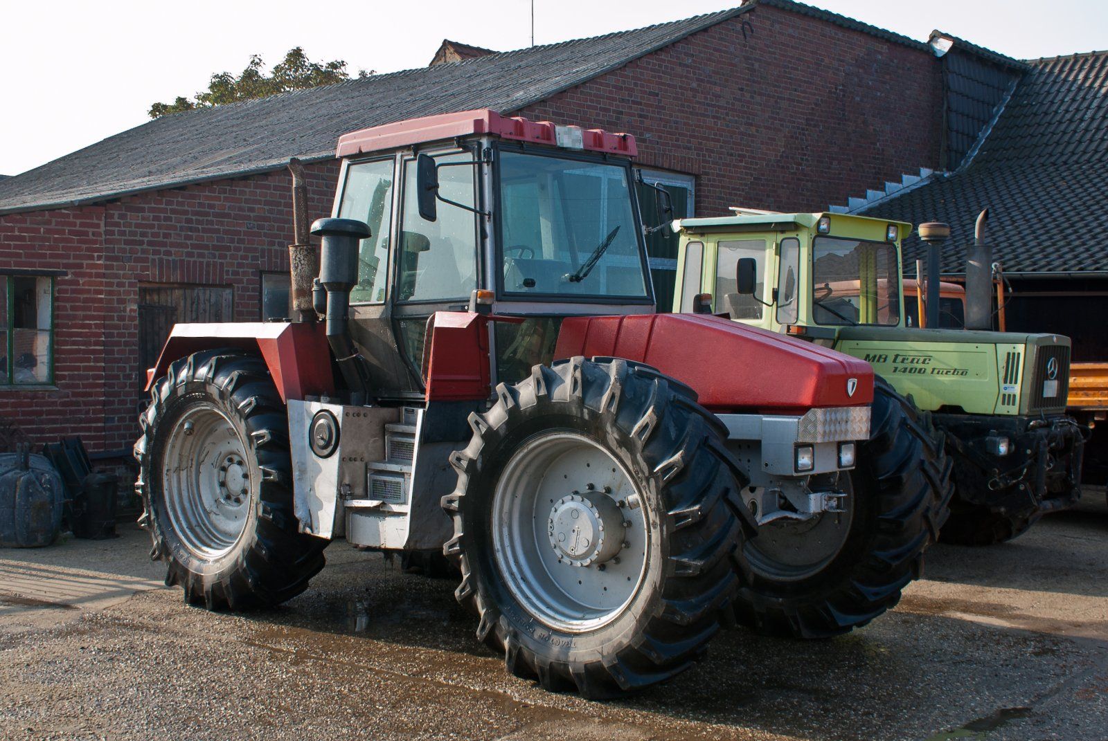 Schlüter Eurotrac, MB trac 1400 turbo.jpg