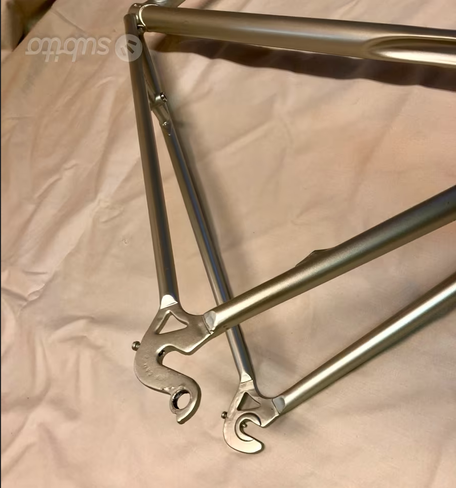 Screenshot 2023-11-19 at 16-18-58 c7ce7368-3490-4ad5-8378-cc0995ca1c02 (AVIF-Grafik 900 × 1200...png