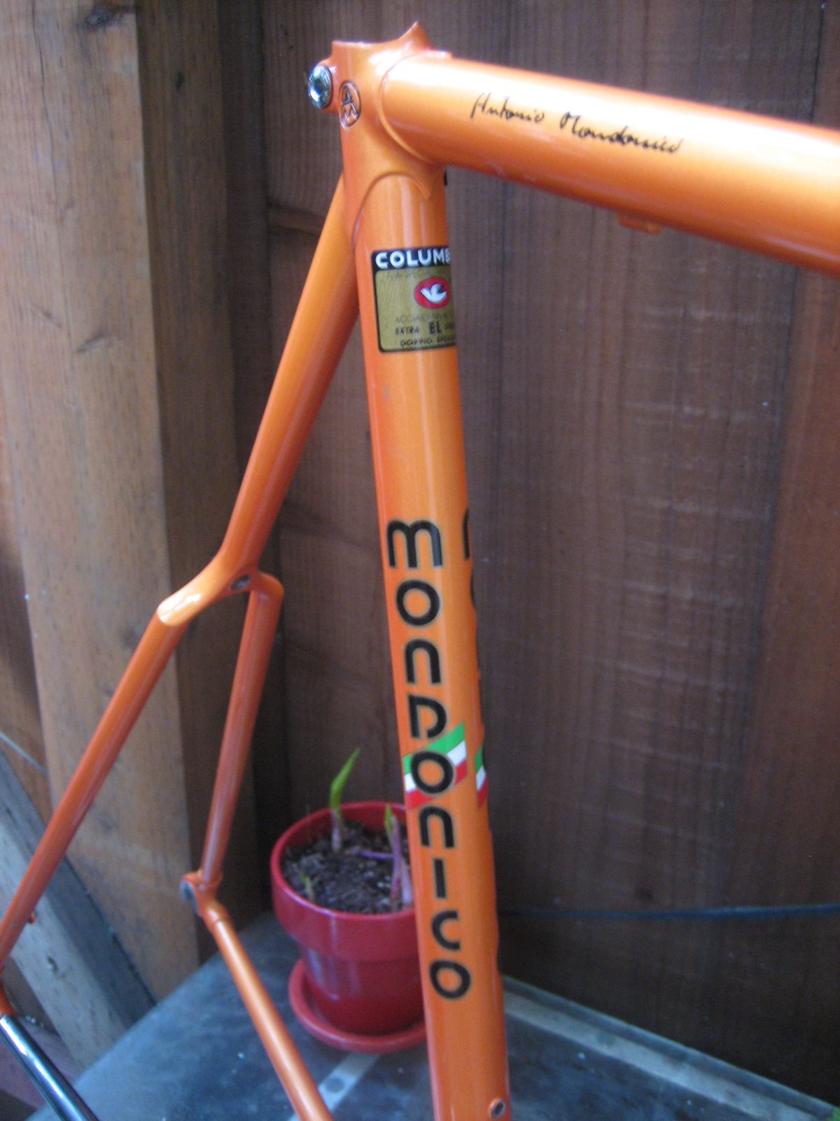 seattube.JPG