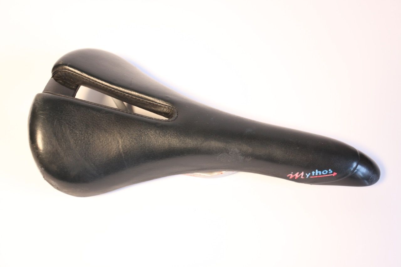 Selle Italia Mythos Sattel - 2.jpg