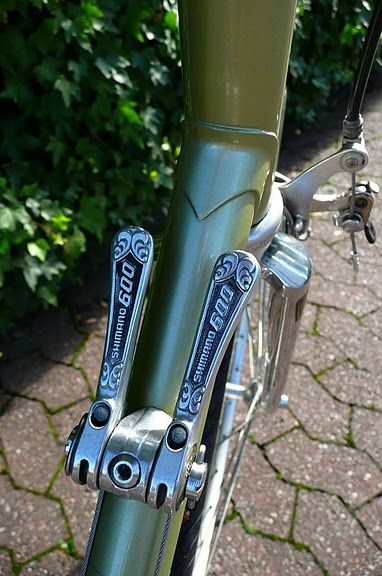 Shimano 600 Schalthebel.jpeg