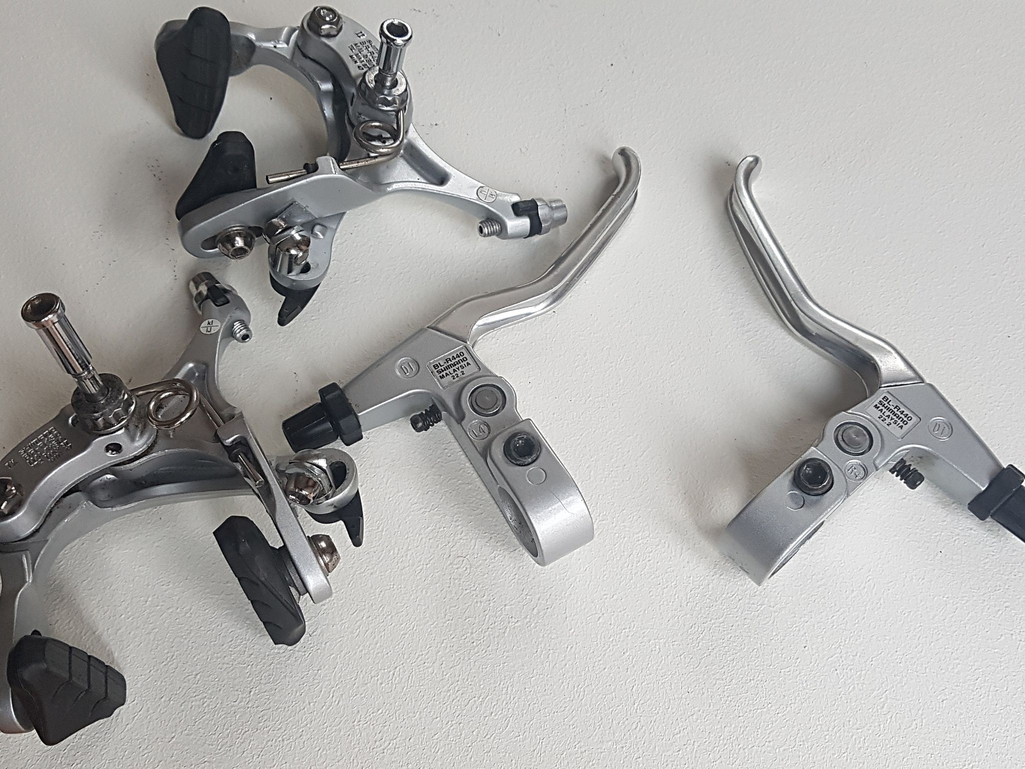 shimano_BR-R450_BL-R440_hinten_2048x1536.jpg