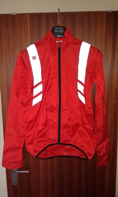 Sportful Regenjacke Front.jpg