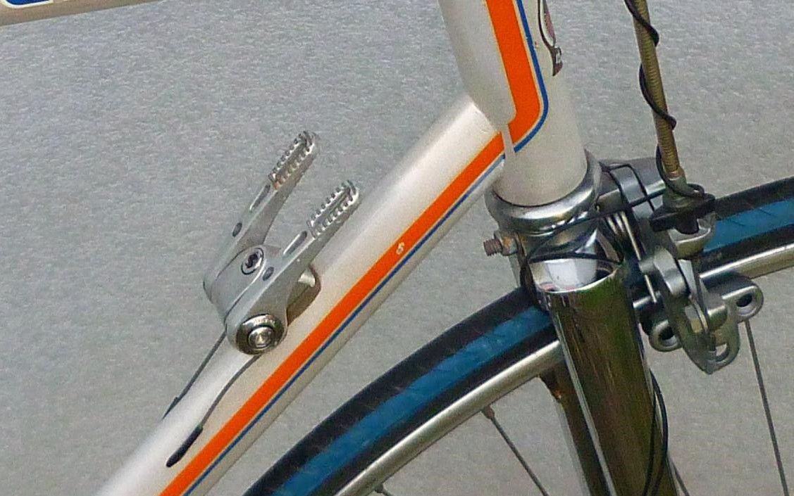 Suntour Aero Hebel 1980er Jahre.jpg