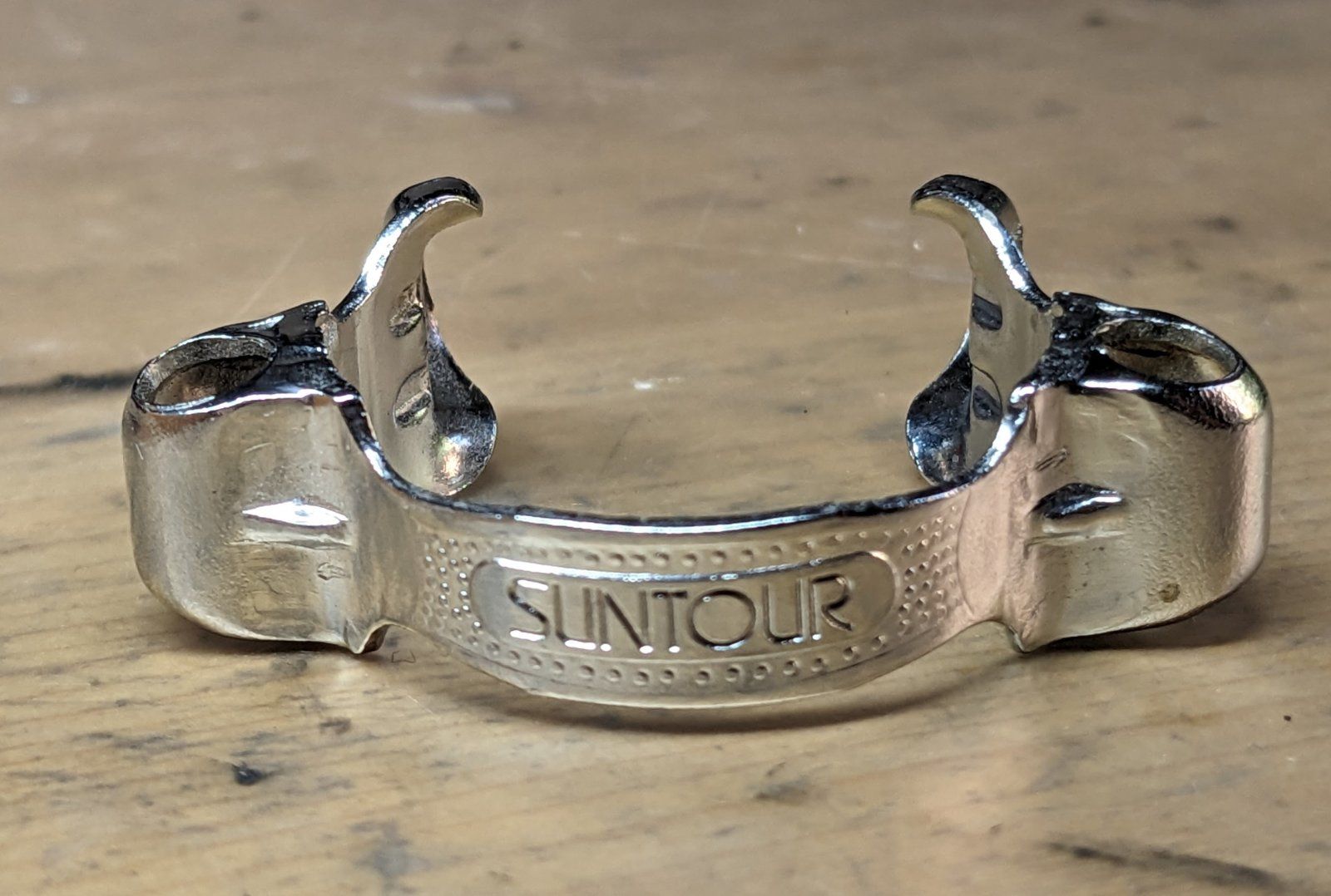 Suntour Schelle_00.jpg