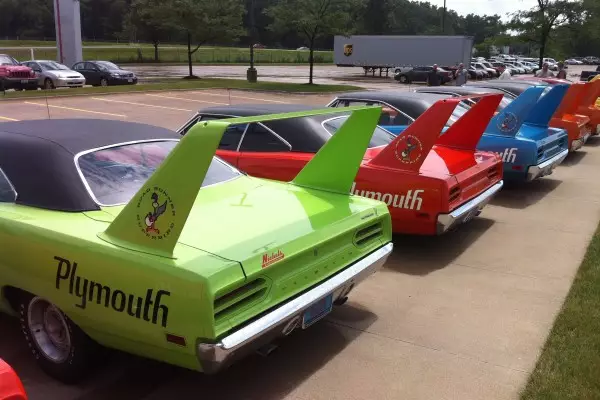 Superbirds-at-Summit-014-600x400.webp