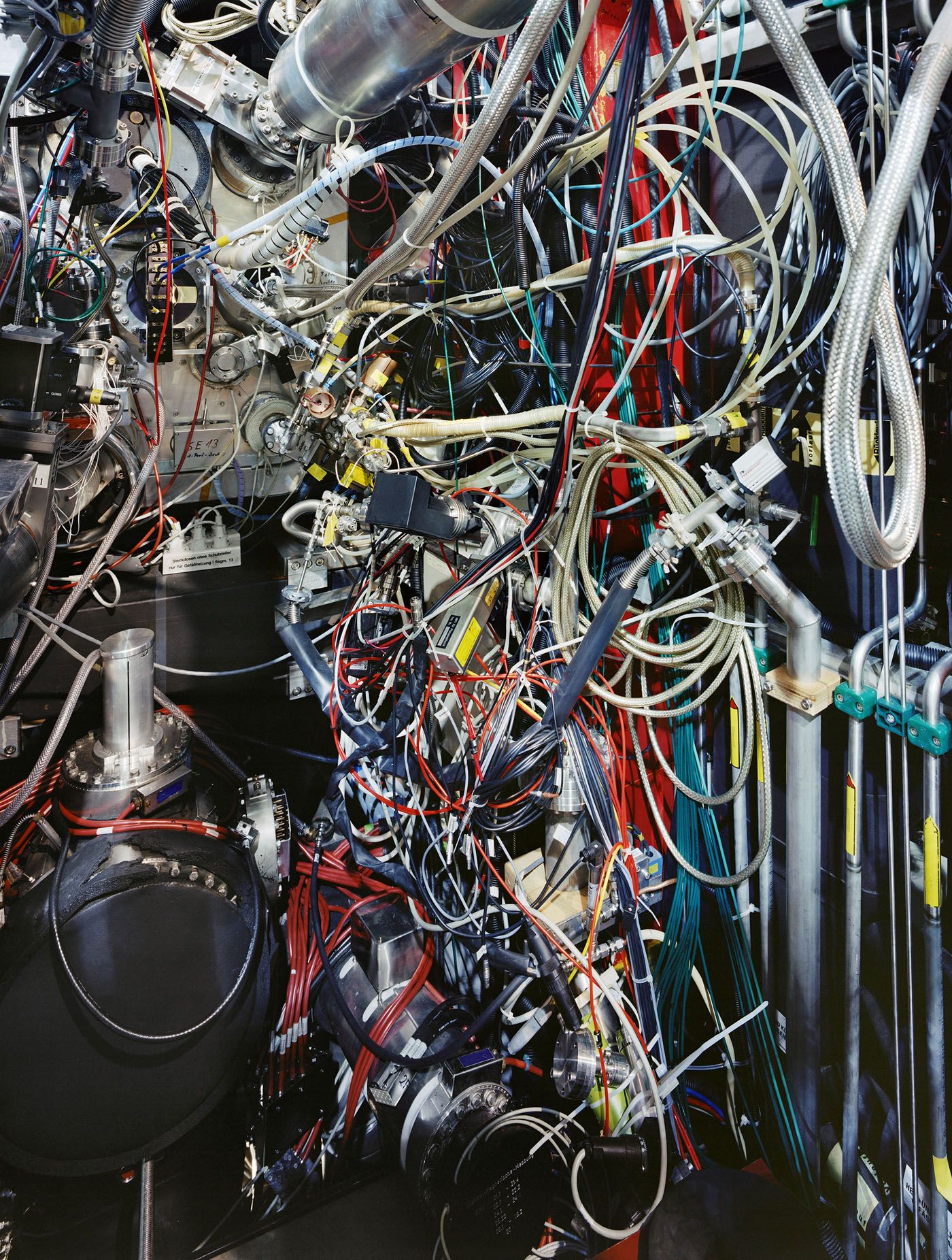 Thomas Struth - Tokamak Asdex Upgrade Periphery, Max Planck IPP, Garching(2009).jpg