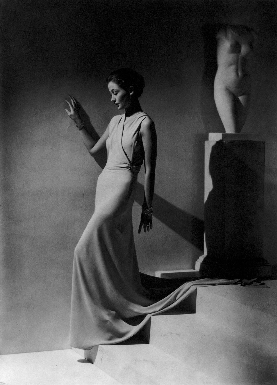 Toto Koopman in Augustabernard by photo George Hoyningen-Huene.jpg