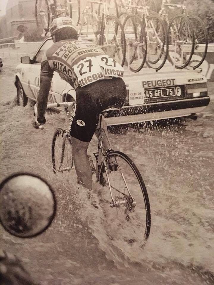 Tour de France 1987. In foto Stefan Morjean durante la 15^ tappa della Grande Boucle, da Tarbe...jpg
