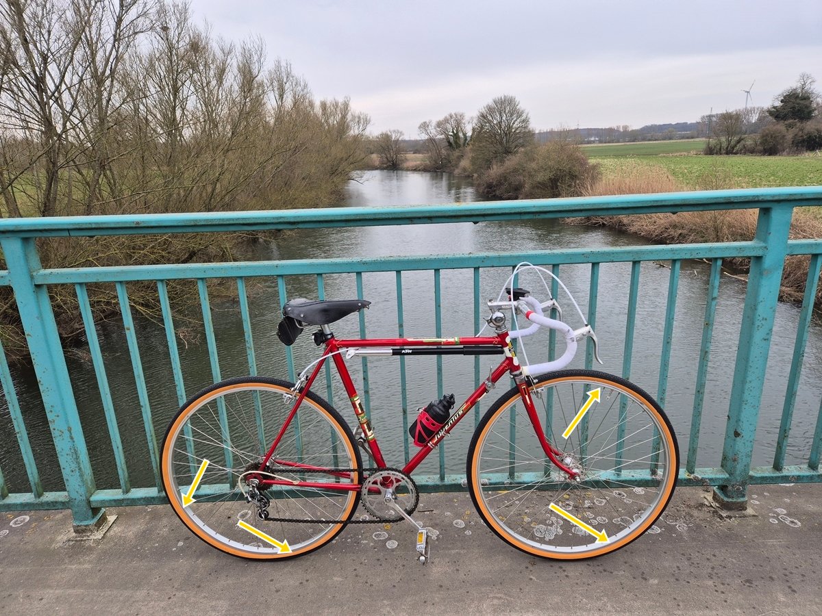 tour22dReifen.jpg