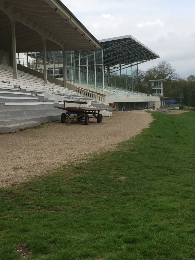Tribüne.jpg
