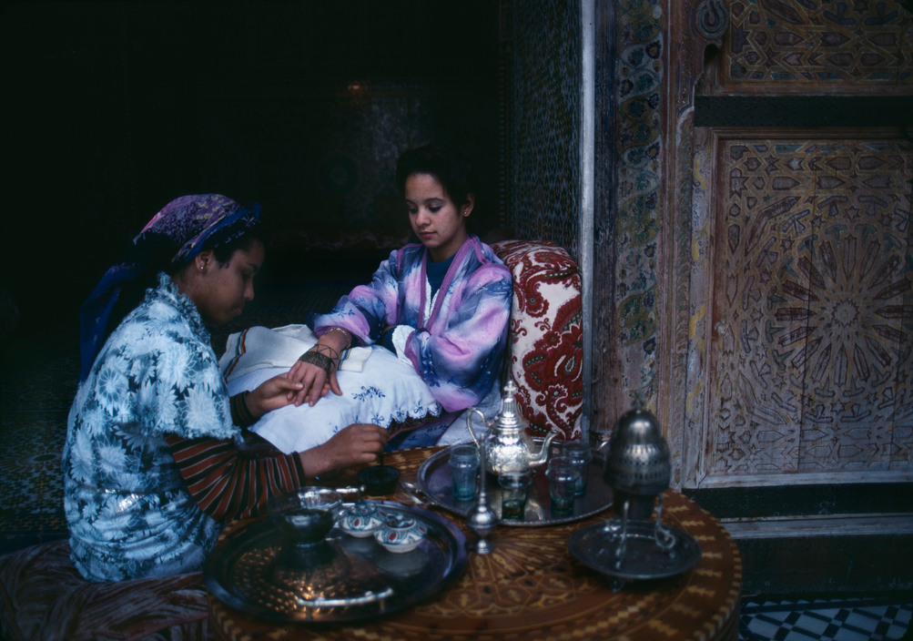 tumblr_ Morocco.Fez.Henne ceremony.1984 _o7jll48RbH1s6222so1_1280.jpg