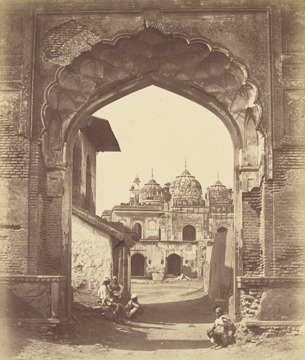 tumblr_A Mosque in the City  Felice Beato, Delhi, 1858.jpg