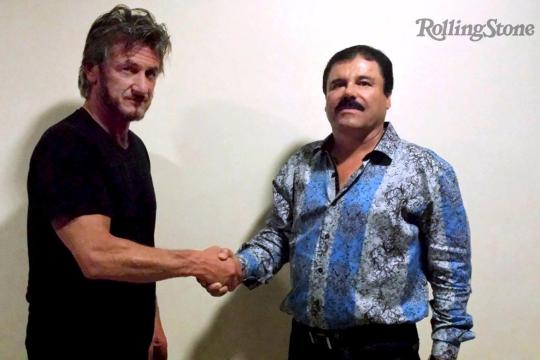 Undated-Rolling-Stone-handout-shows-actor-Sean-Penn-shaking-hands-with-Mexican-d.jpg