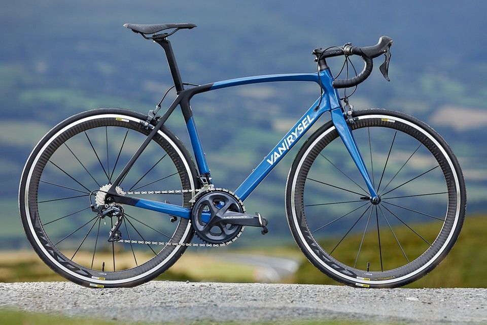 Neues Decathlon Competition-Rennrad: Van Rysel FCR Ultegra Di2 für 4.199 €