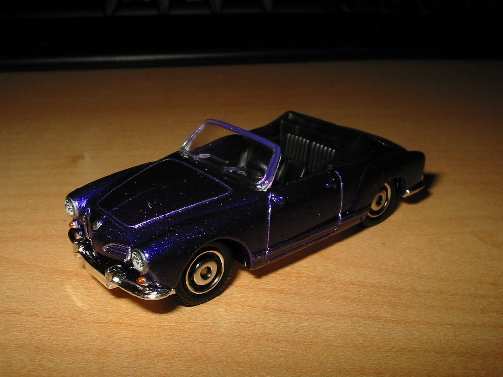 VW Karmann Ghia Cabrio 1969 - Matchbox.JPG