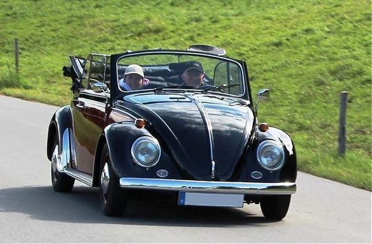 www_jollydays_de_modules_mrcommerce_upload_tmp_700_classic-oldtimer-fahren-46364.jpg