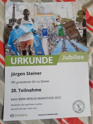Berlin Marathon Jubilee Urkunde.jpg
