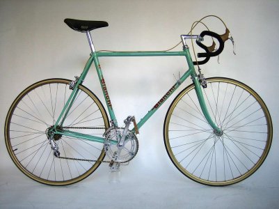 Bianchi_Campione_del_Mondo_Rennrad_Classic_Bike_01_1280x1280.jpg