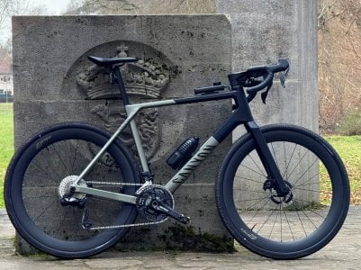 zipp303.jpg