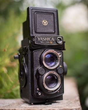 yashicamat-2.JPG