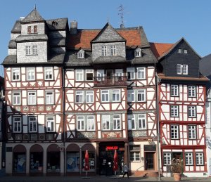 Marktplatz Butzbach Auschnitt.jpg