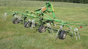 Heuwender_Stoll_Z450_6008.jpg