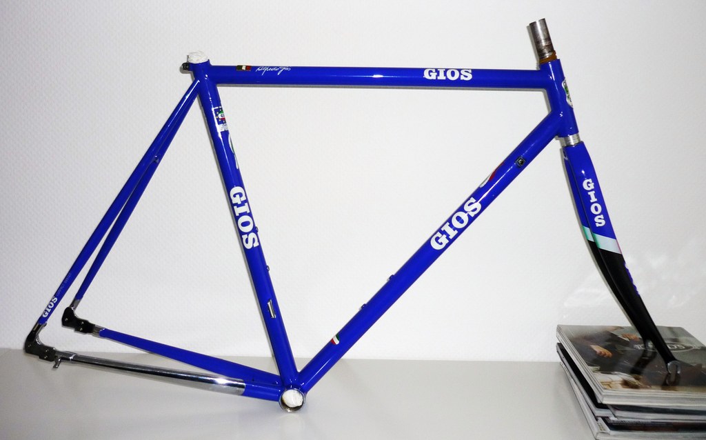 giosCompactH.T.JPG