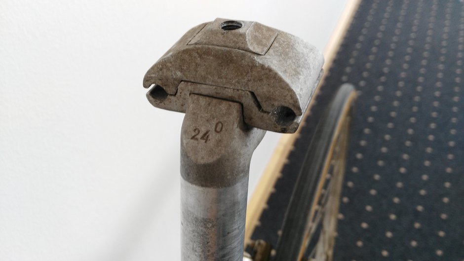 diamant-35-707-gdr-road-bike-elsner-36523_3.jpg