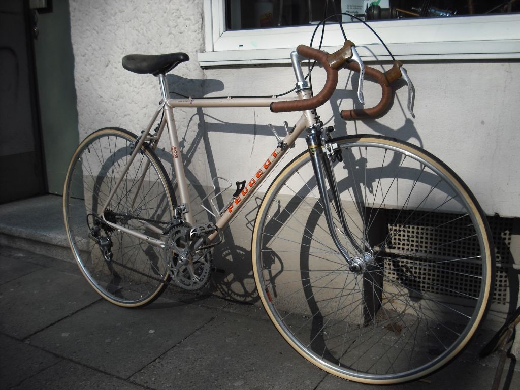 Peugeot001.JPG