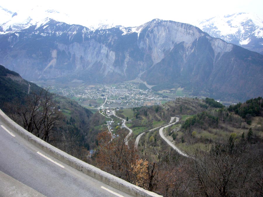 bourg-d-oisians.jpg
