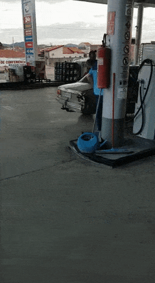 hornoxe.com_gifdump270_37.gif