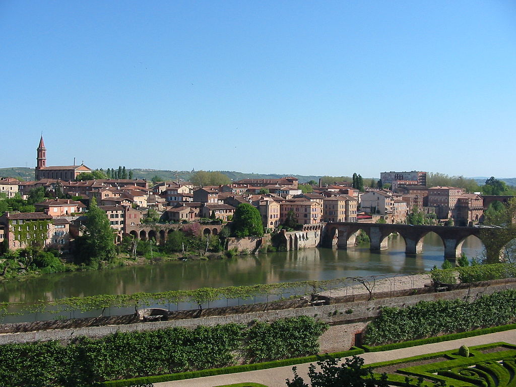 1024px-Albi_castelviel_pont_vieux.jpg