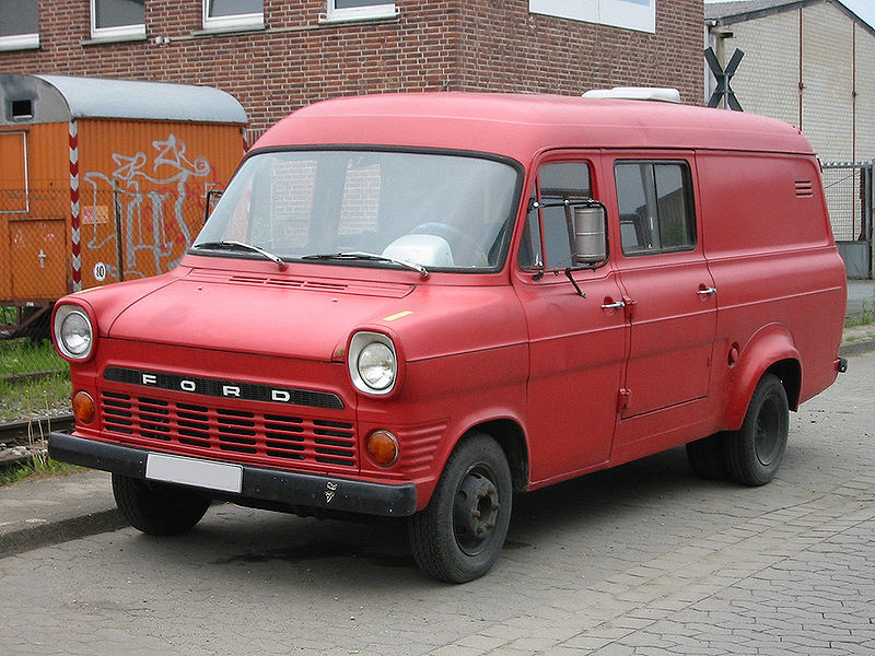 800px-Ford_transit_2_v_sst.jpg
