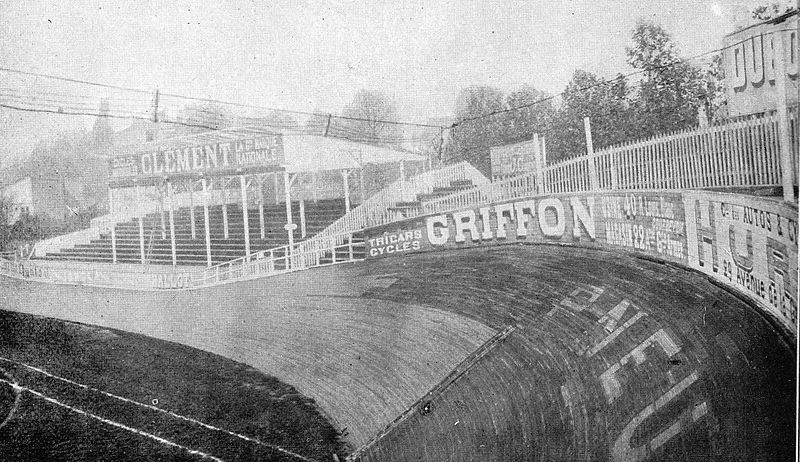 800px-Velodrome_Buffalo_1907.jpg