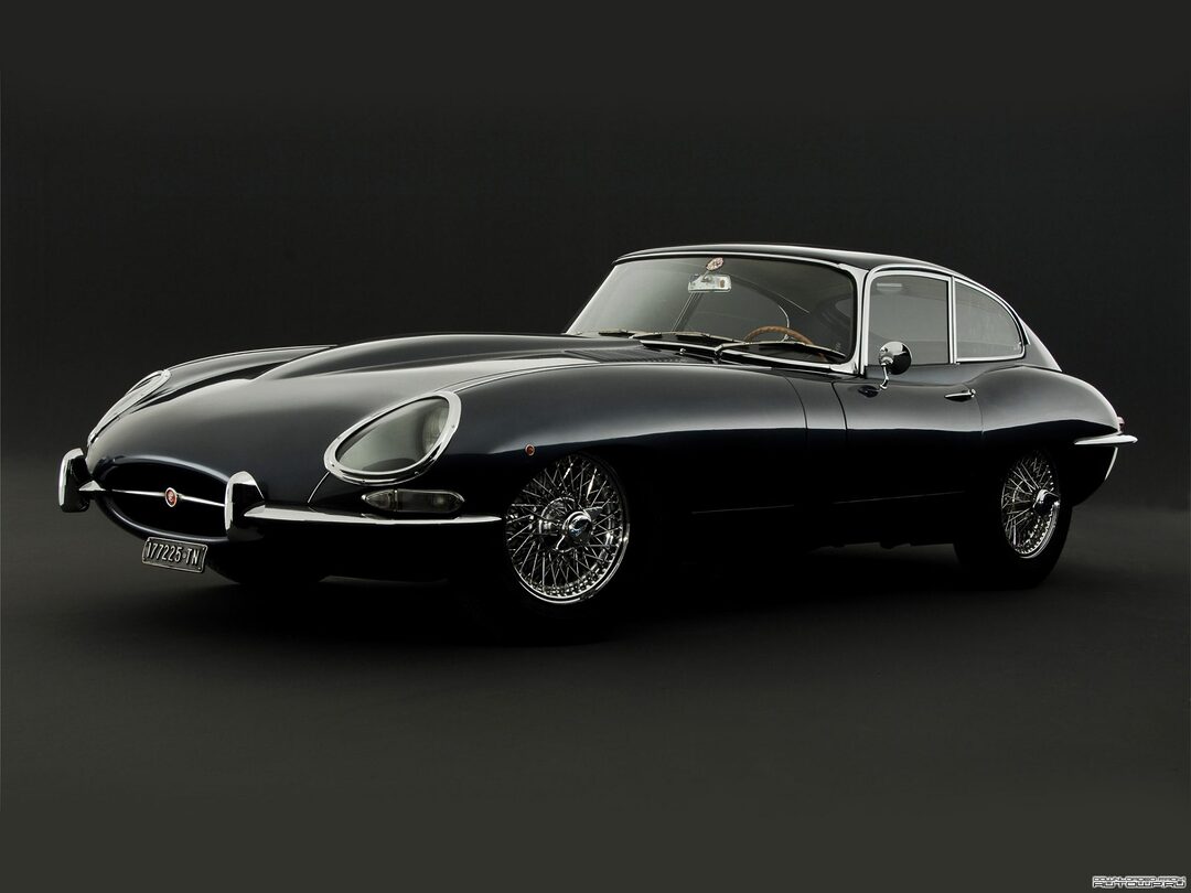 jaguar-e-type-coupe-series-i-1961–67.jpg