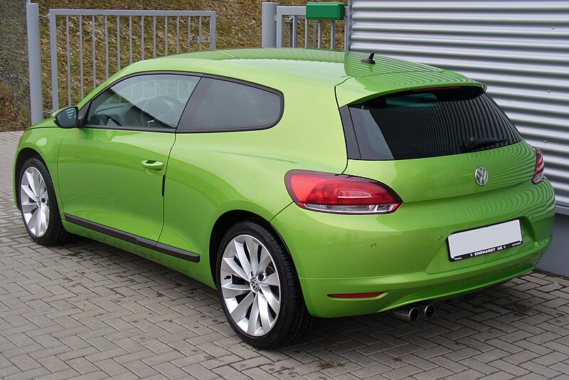 800px-VW_Scirocco_III_2.0_TSI_Sport_Viperngr%C3%BCn_Heck.JPG